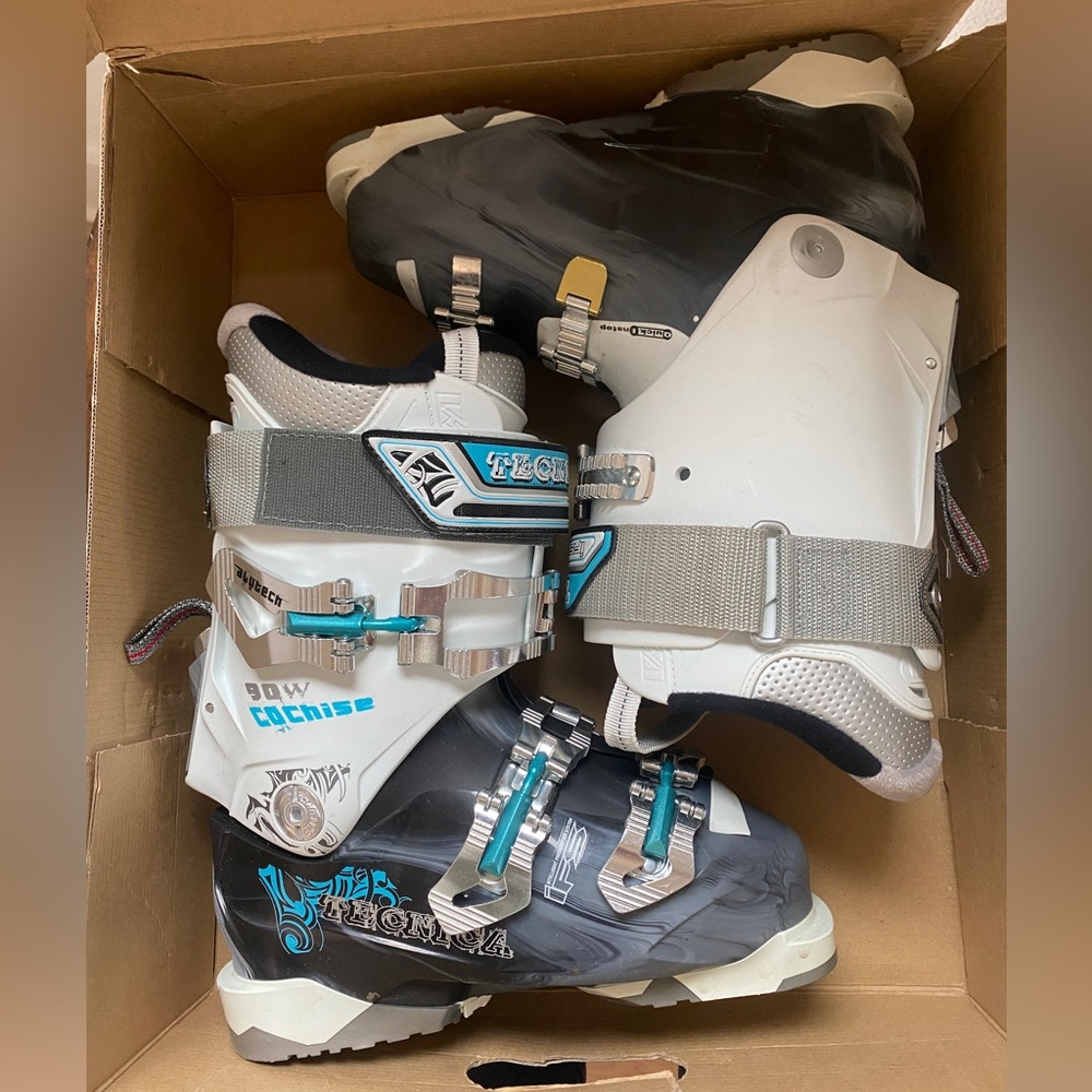 Tecnica Cochise W90 White Gray Downhill Alpine Ski Boots Women's Size US 6 UK 4